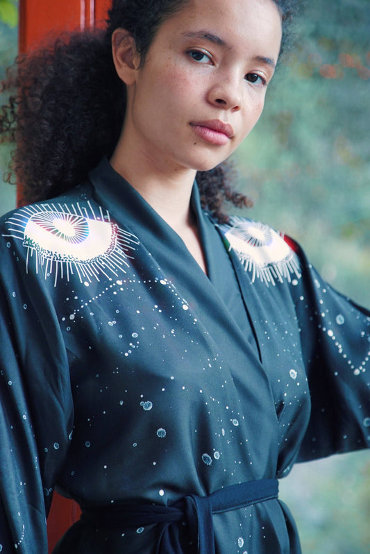 The Royal Robe - Luxurious Comfort and Style for Every Occasion - Lucky Girl Gifts