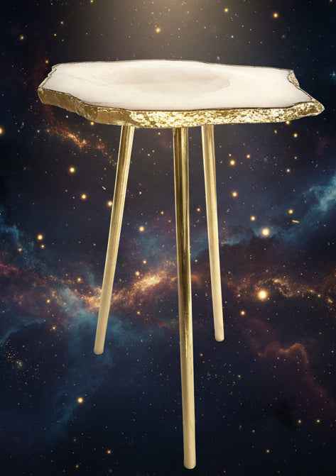 Small White Agate Table Piece - Single Crystal Gemstone with Organic Edge for Decor