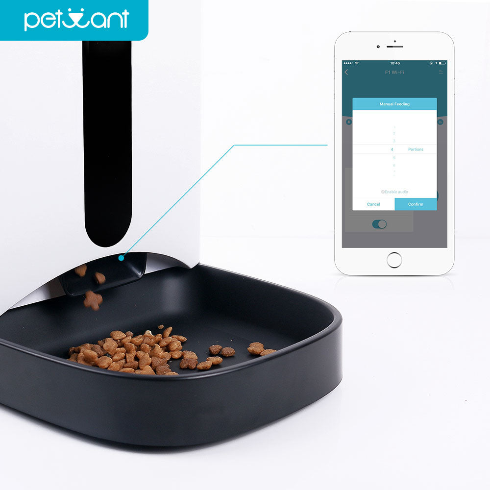 Pet bowl with pet food and smartphone displaying app interface, featuring Petant brand.