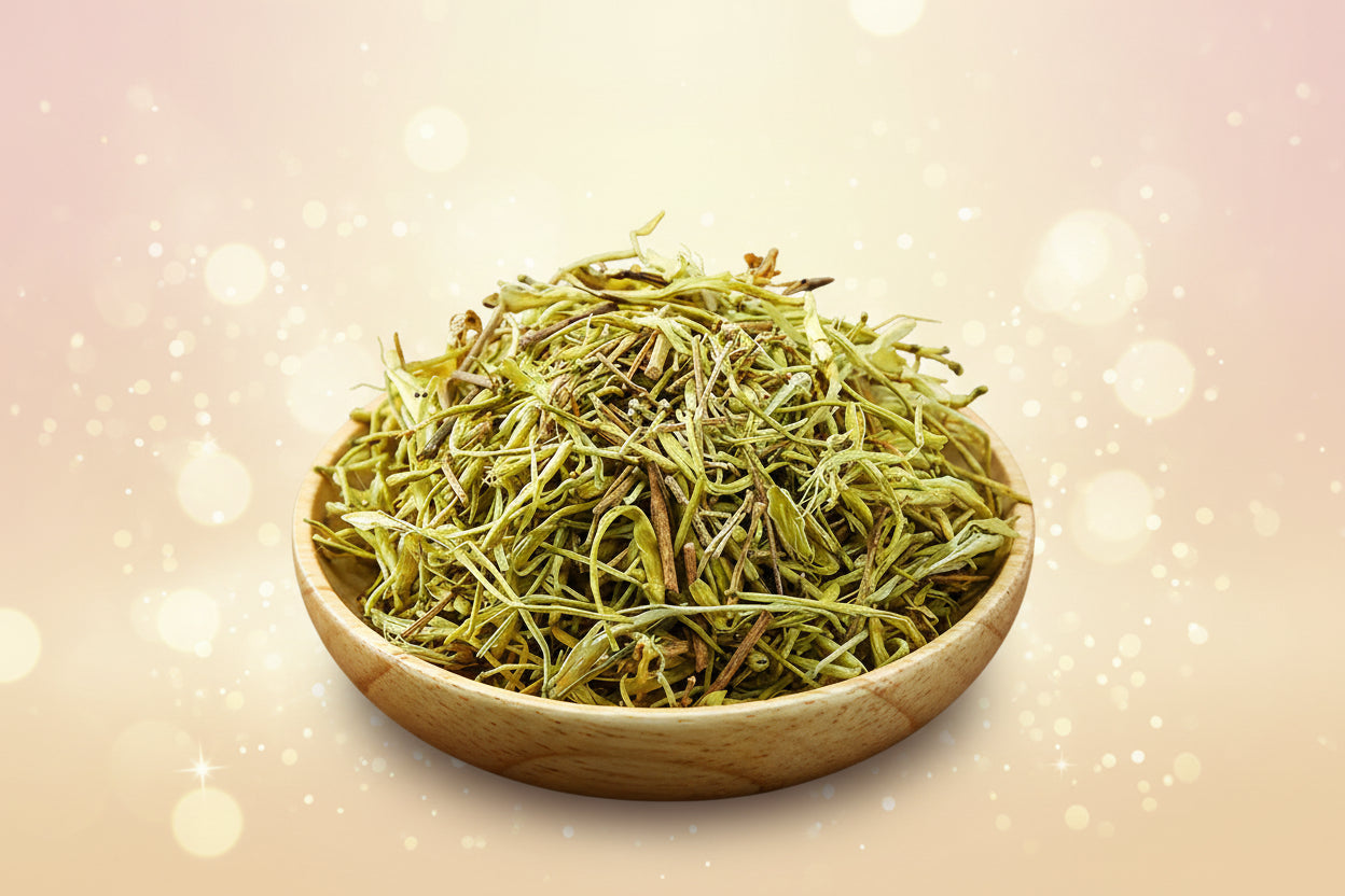 Dry herbs in a wooden bowl on a textured mat with Chinese text