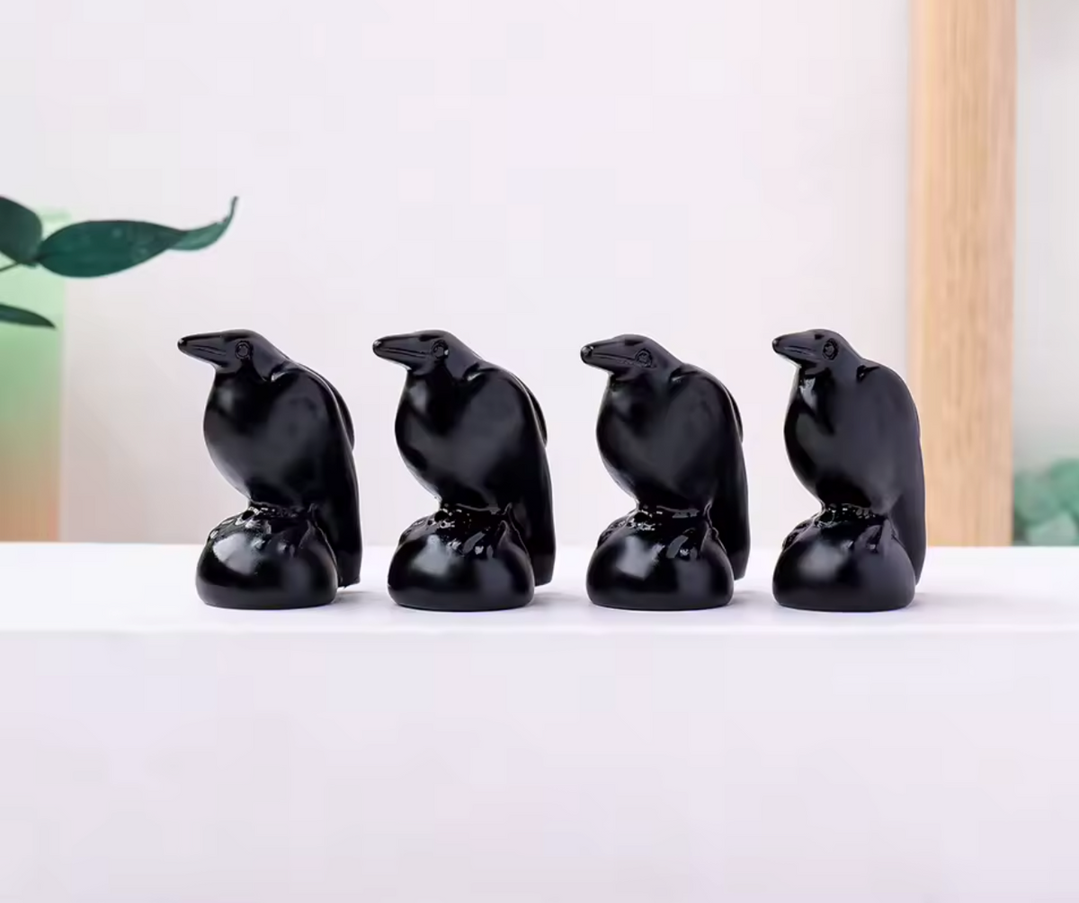 Obsidian Raven Statue